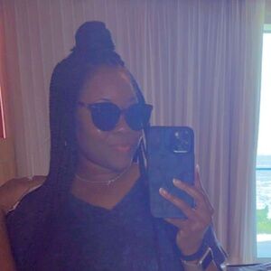 Meet your Posher, Santana